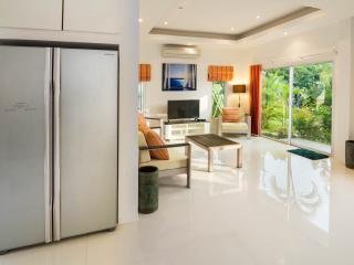 Bangsaray pool side villa lounge