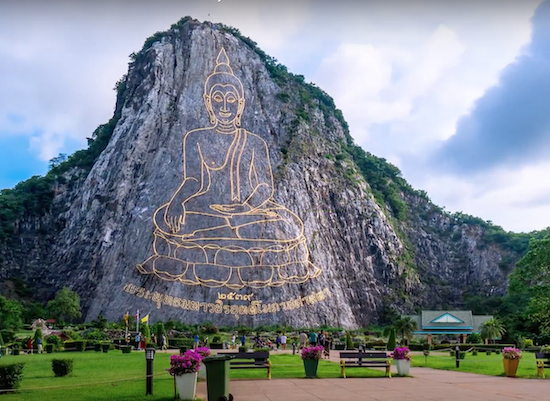 Khao Chee chan Buddha Mountain