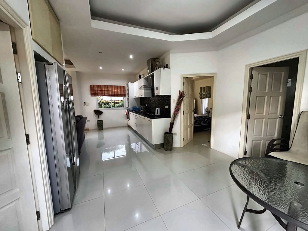 BangsarayPool villa kitchen area